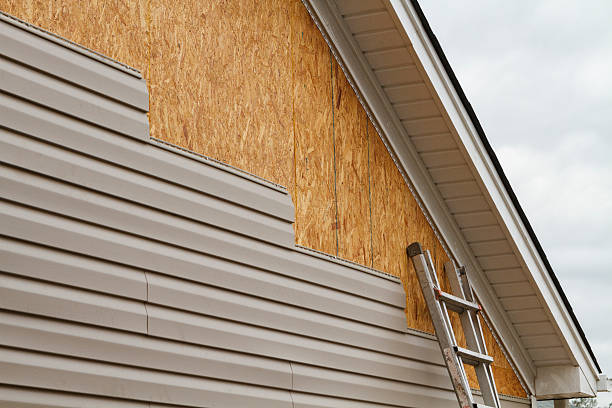 24/7 Emergency Storm Damage Siding Repair experts in Hannastown, PA